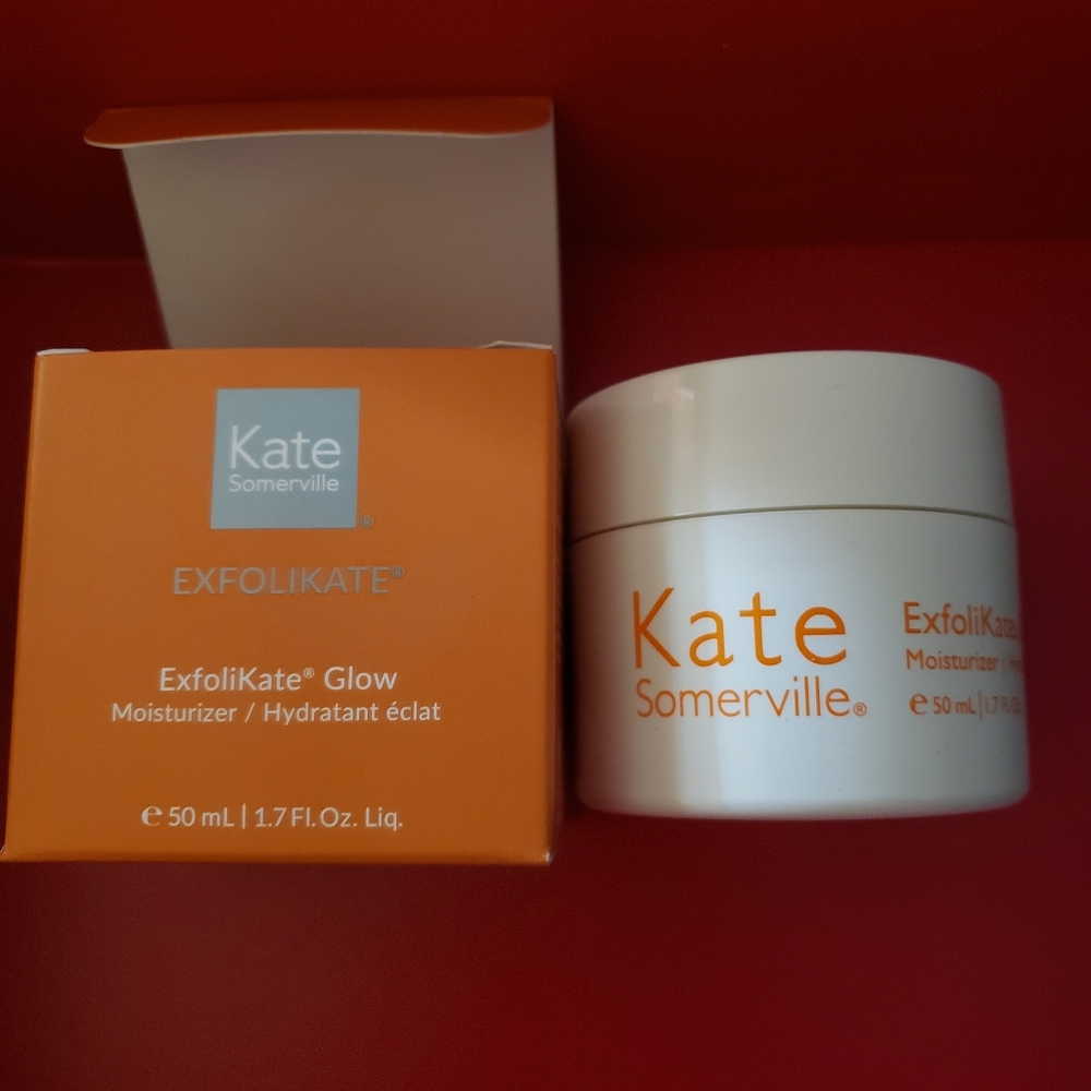 Kate Somerville exfolikate glow moisturizer